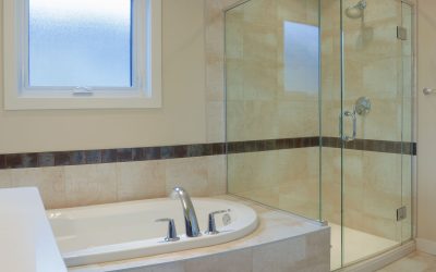 Transform your Bathroom with Custom Glass Shower Doors in Bloomingdale, IL