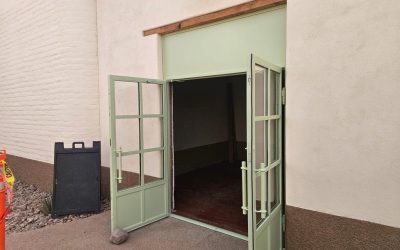 How Do Porch Depth and Shade Affect Front Door Design Choices?